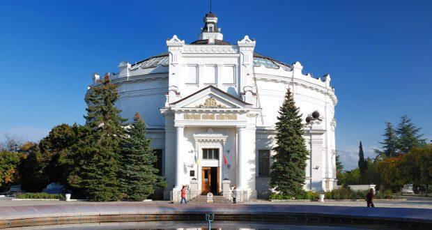 "РУССКАЯ ТРОЯ" В СЕВАСТОПОЛЕ!