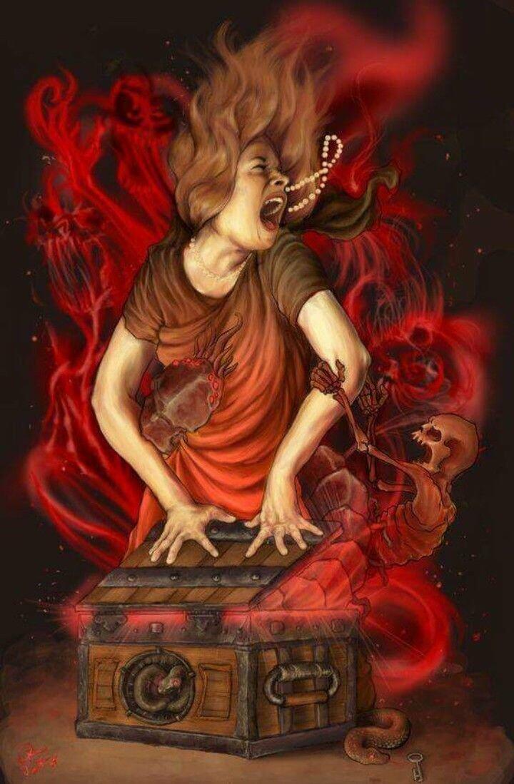 Вот зачем она открыла этот ящик?!