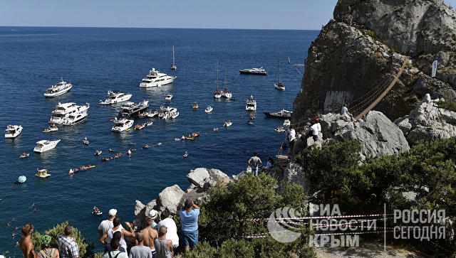 ОПЯТЬ ПРЫГАЮТ...! ОПАСНО! ЖУТЬ!