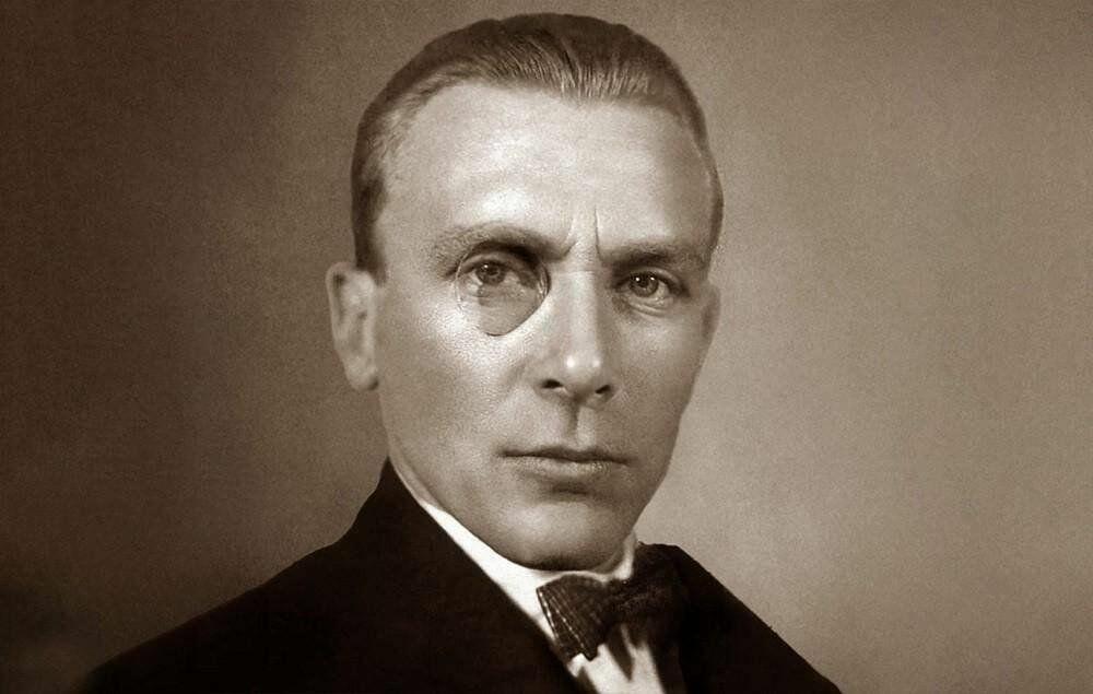 Театральный роман