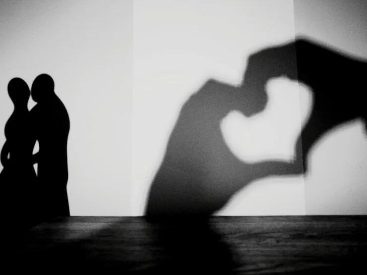 Мы влюбляемся в призраков...