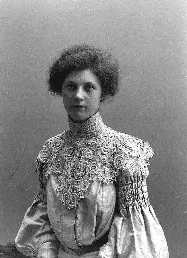 Зинаида Гиппиус. К Дню рождения