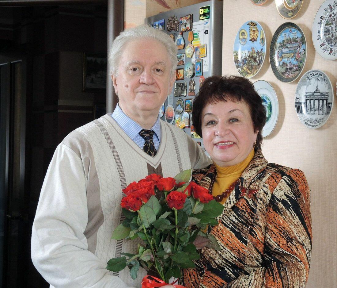 Обращение к друзьям в Поэмбук