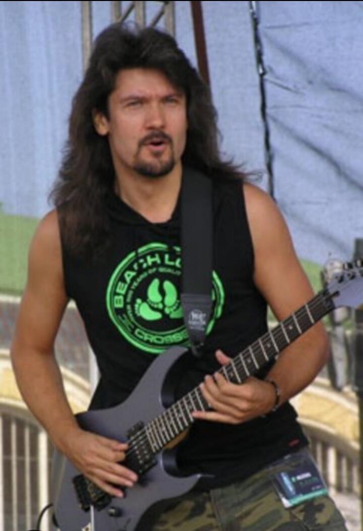 ВИКТОР СМОЛЬСКИЙ