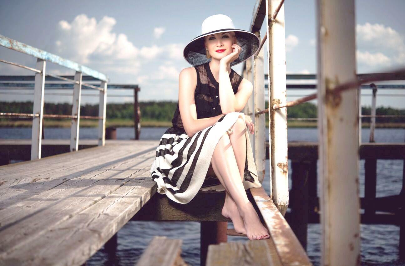 НА  ПУСТОМ  ПРИЧАЛЕ