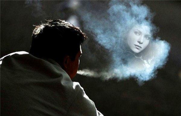 В комнате с названьем "ТЫ"...