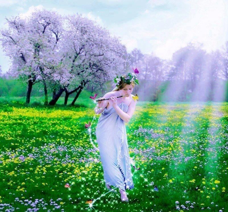 ИДУ, УЛЫБАЯСЬ...