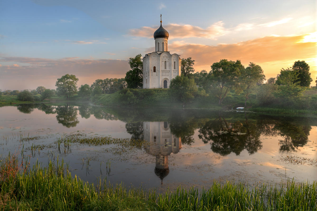 Майская заря