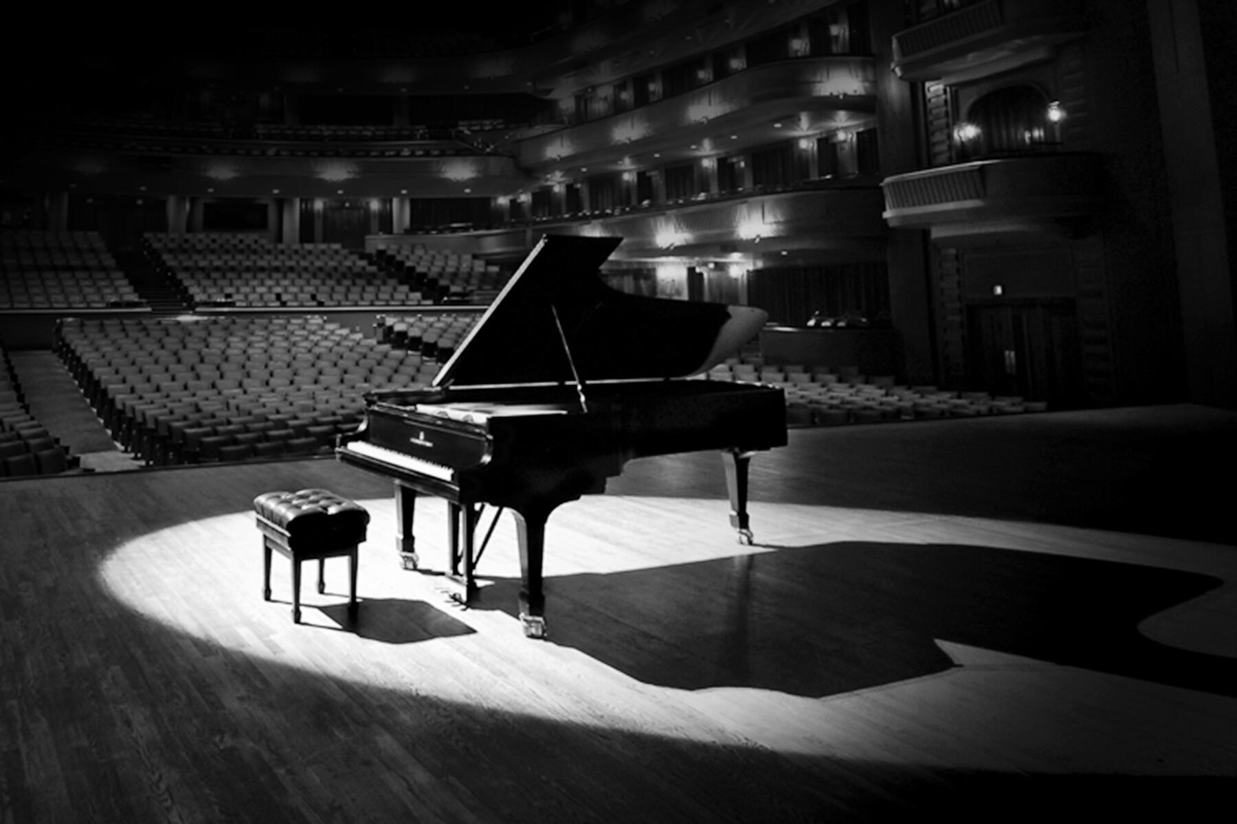 ЖИЗНЬ МОЯ – РОЯЛЬ КОНЦЕРТНЫЙ