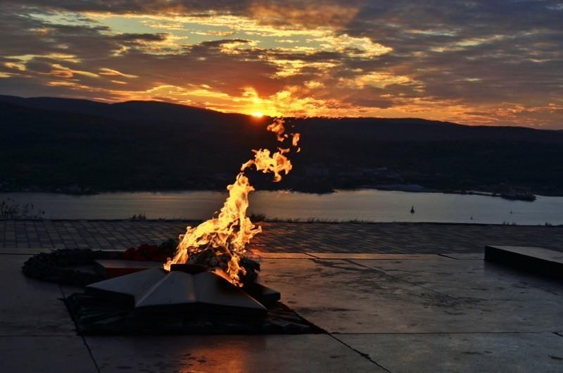 Я шёл от вечного огня