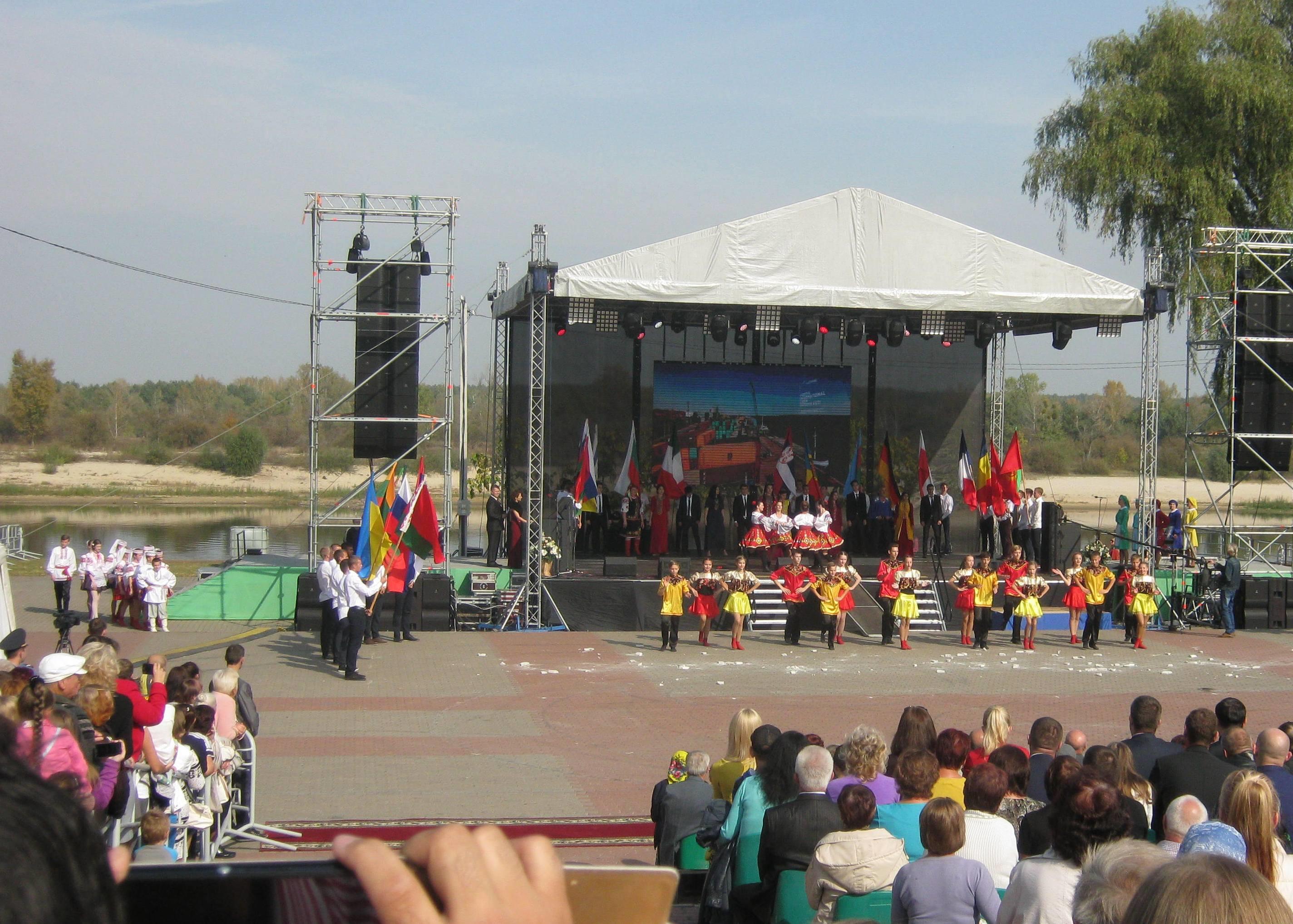 ЖИЗНЬ - ТЕАТР