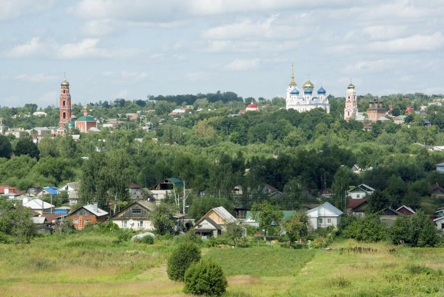 Ветер по полю гуляет