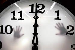 Застыли стрелки на часах