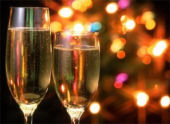 По запотевшему стеклу бокала