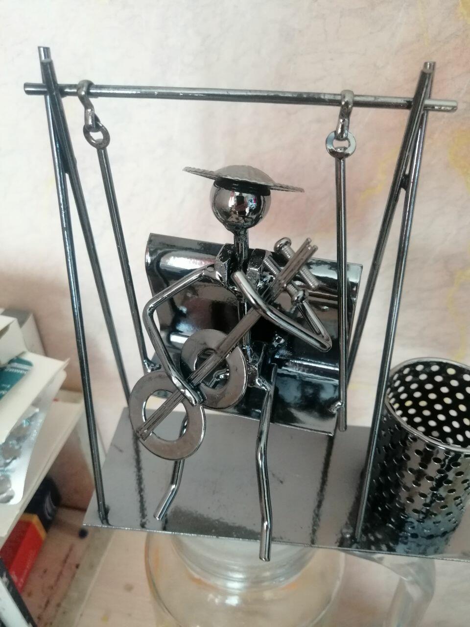 Поэт и качели. (Геннадию Самойлову 55)