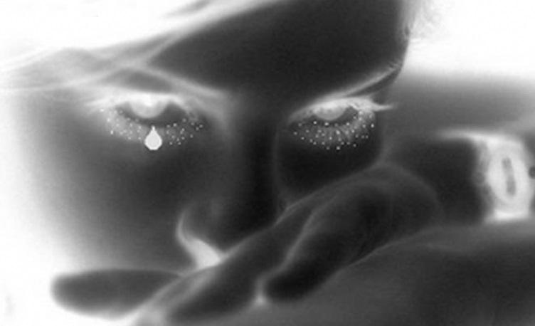 Отзыв на стихотворение Шереверовой Юлии "Твою оплакиваю....нежность."