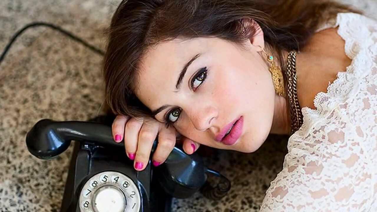 Голос женщины