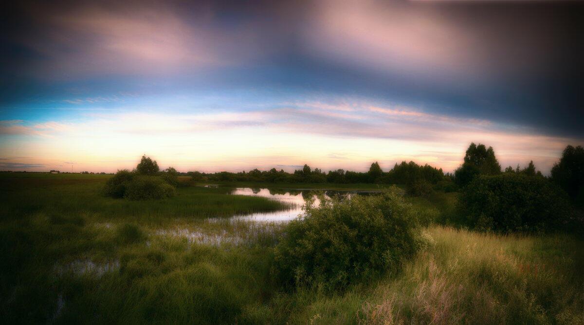 Четыре дома у реки