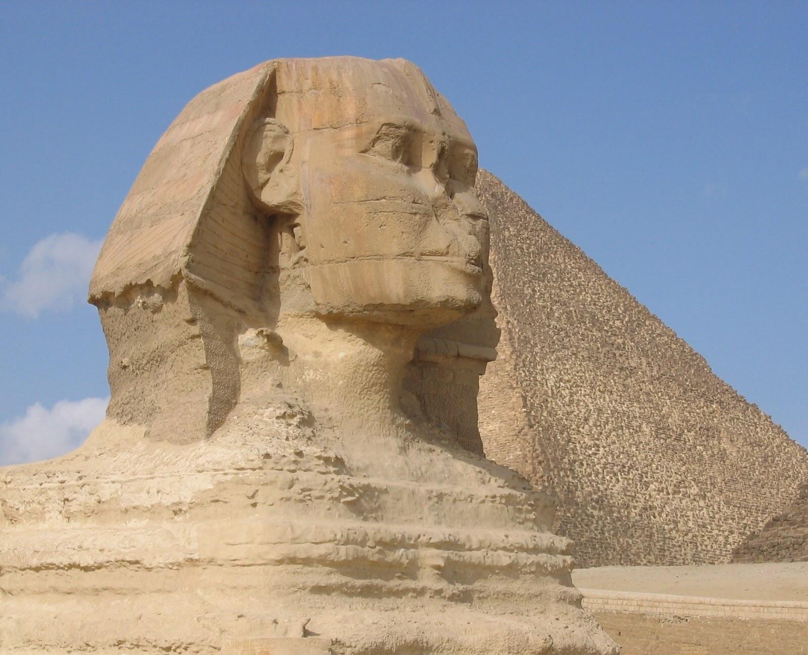 ГРУСТЬ   СЕДЫХ   ПИРАМИД