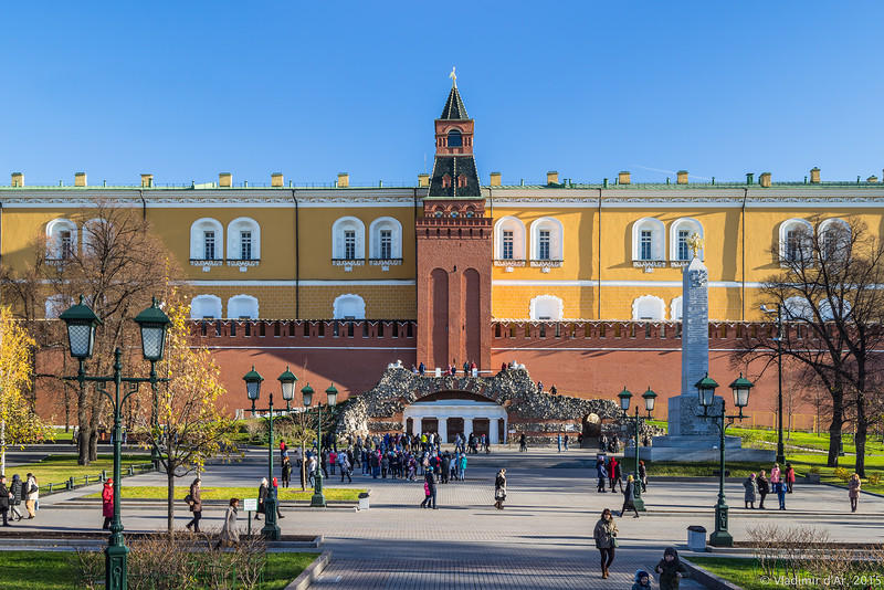 В МОСКВЕ ОСЕННИЙ БЛЮЗ