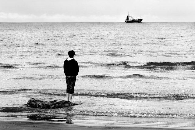 УСТАЛ ОТ БЕСПОЛЕЗНЫХ РАЗГОВОРОВ !!! читает автор .