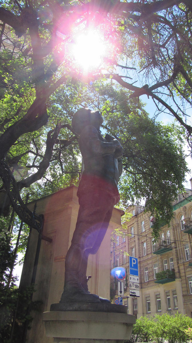 Екатерина Гликман "Бестселлер о Холокосте: Рута Ванагайте показывает нам дорогу к покаянию" (часть 1)