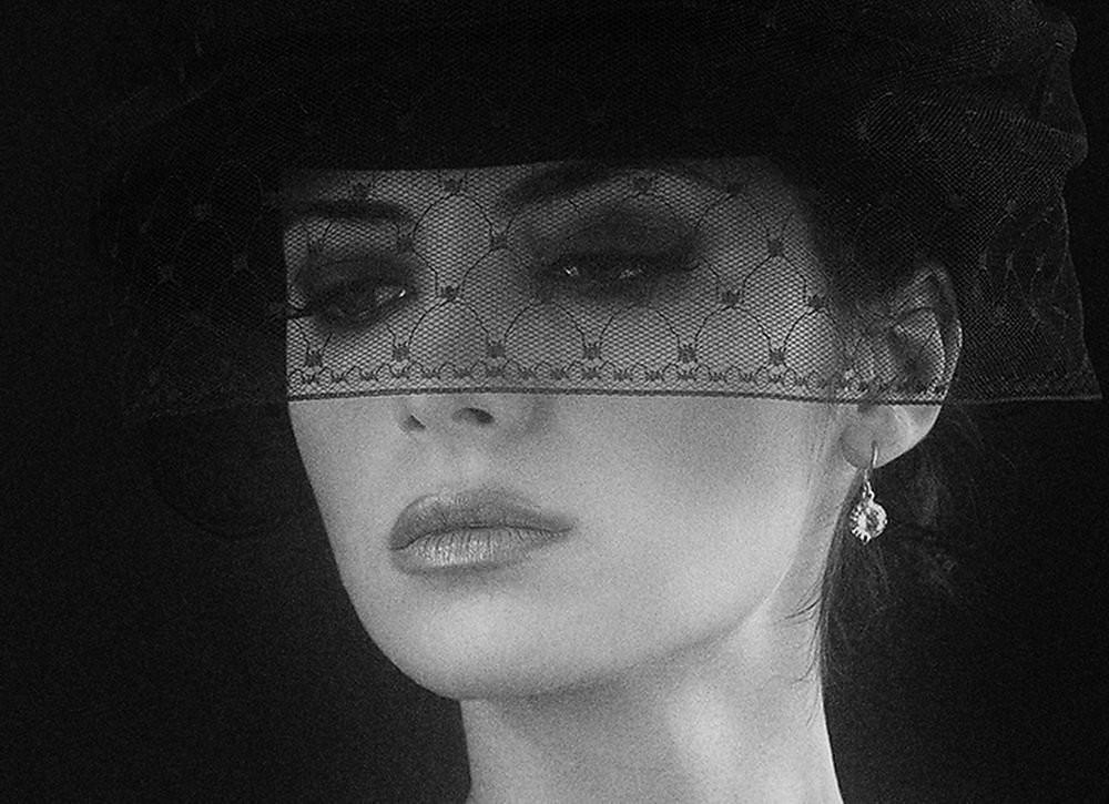 Холодной,гордой леди посвящается...