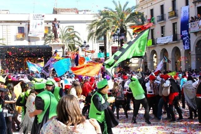 ЕДЕМ МЫ В ИСПАНИЮ... (детям ) исп. Т. Шарина  архив