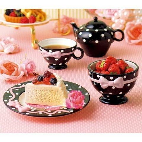 Я ХОЧУ НАЛИВАТЬ ТЕБЕ ЧАЙ