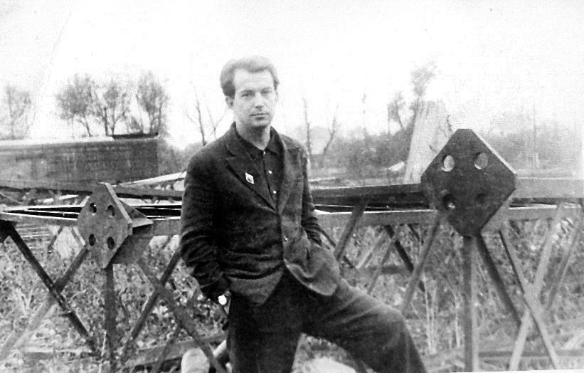 Ещё по рельсам тянут тепловозы