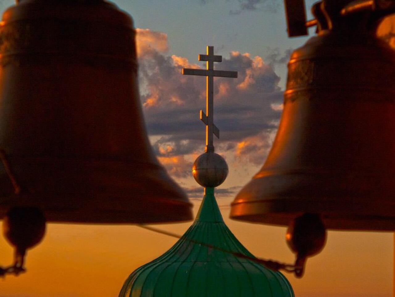 "Звенят в груди колокола..." (15.09.2022)