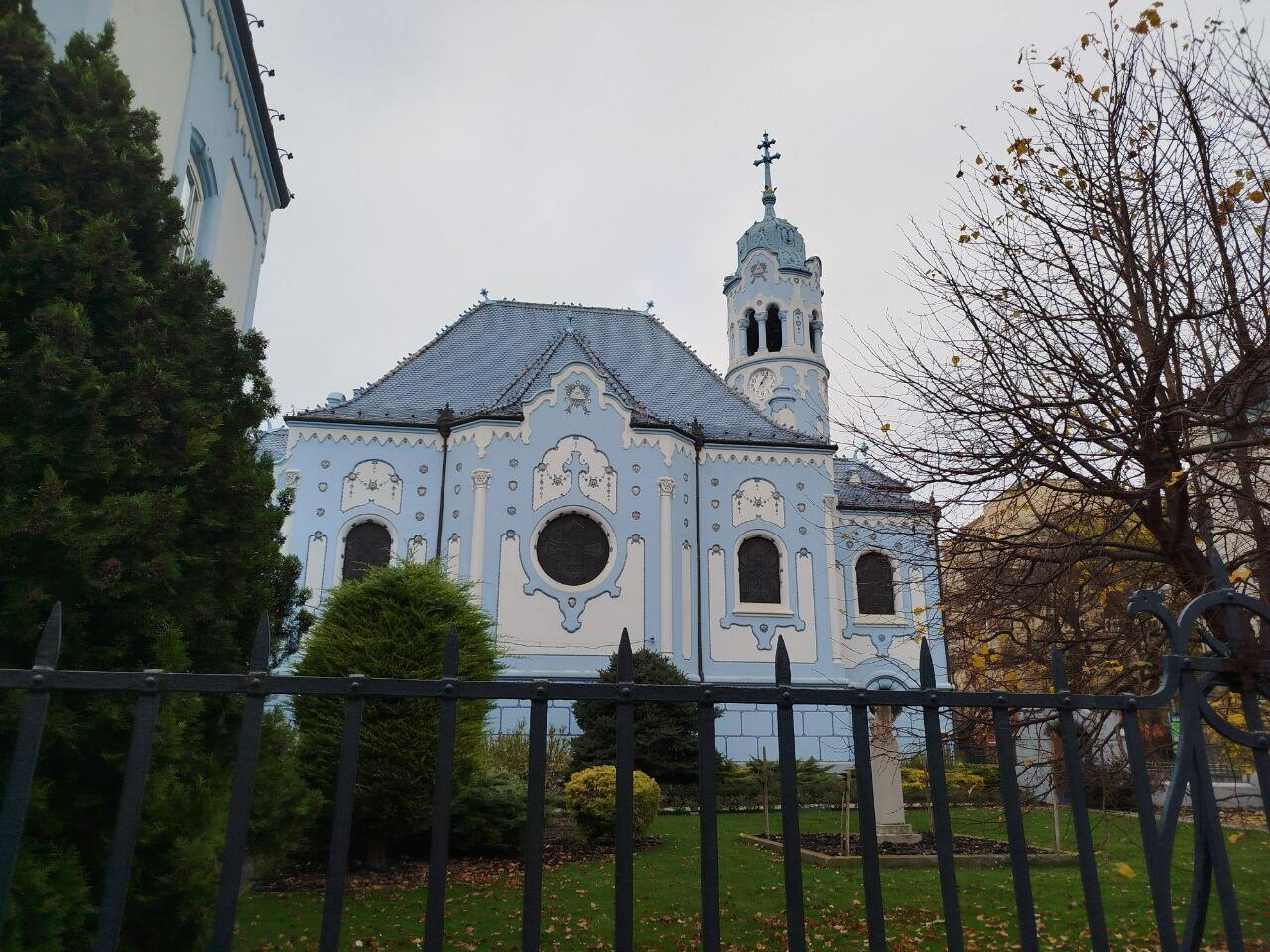 Ушла в себя