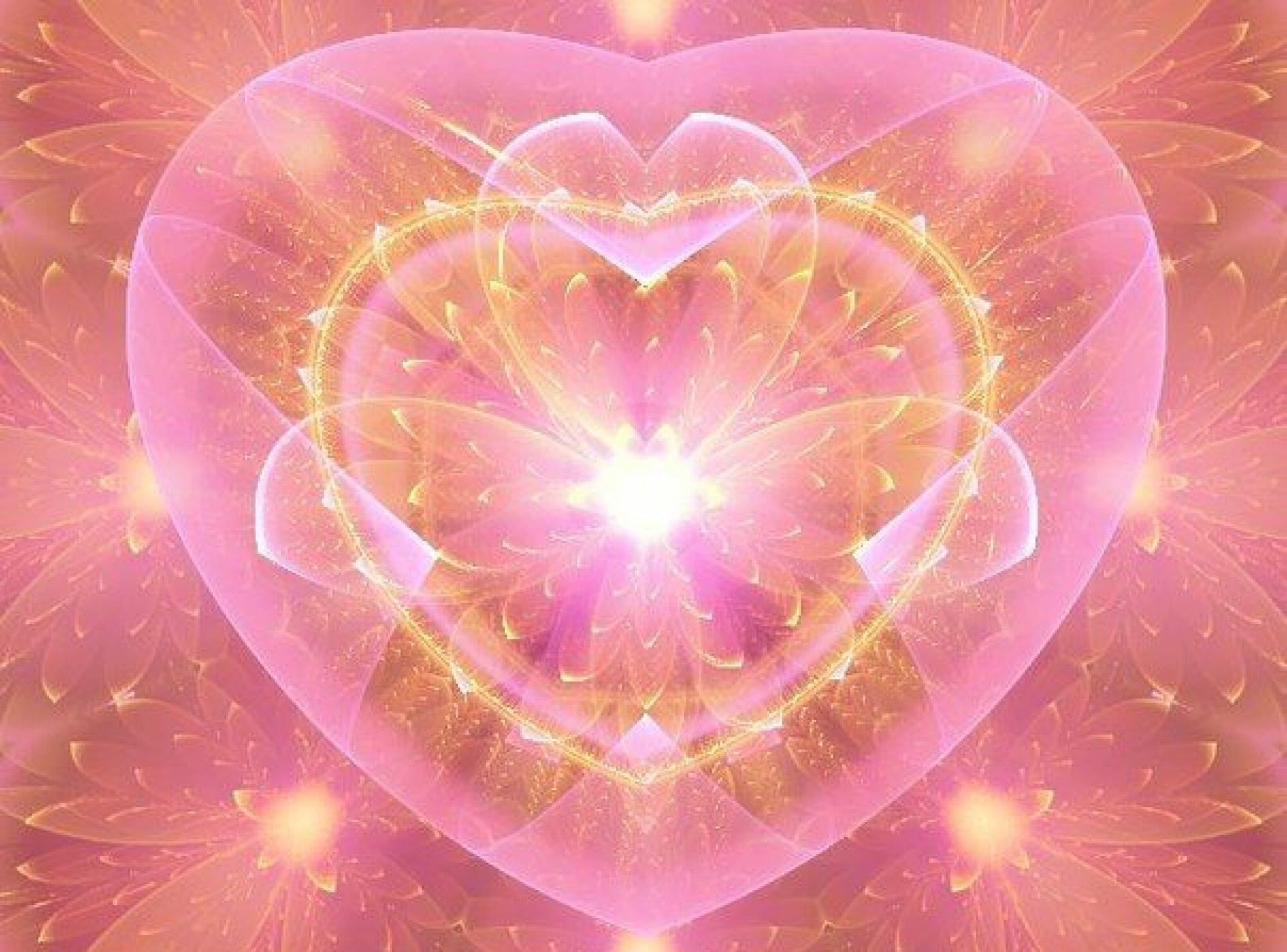 Медитация энергия любви. Энергия любви. Энергия сердца. Сердце эзотерика. Духовное сердце.