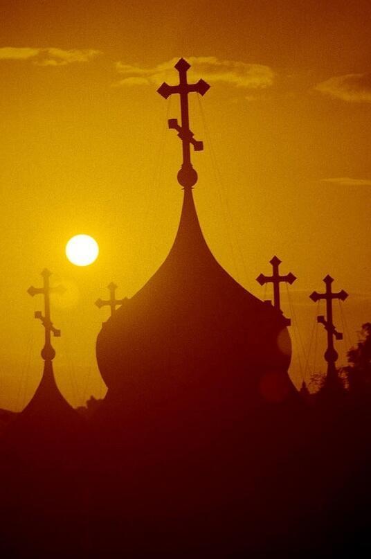 "Во тьме уж тает света нить..." (07.08.2023)