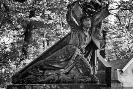 ВОСЕМЬ ЦИФР И ТИРЕ…