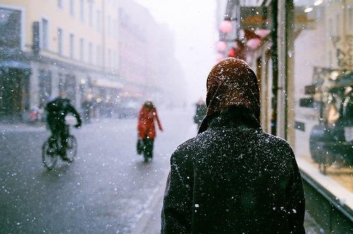 Люди расходятся, люди встречаются...