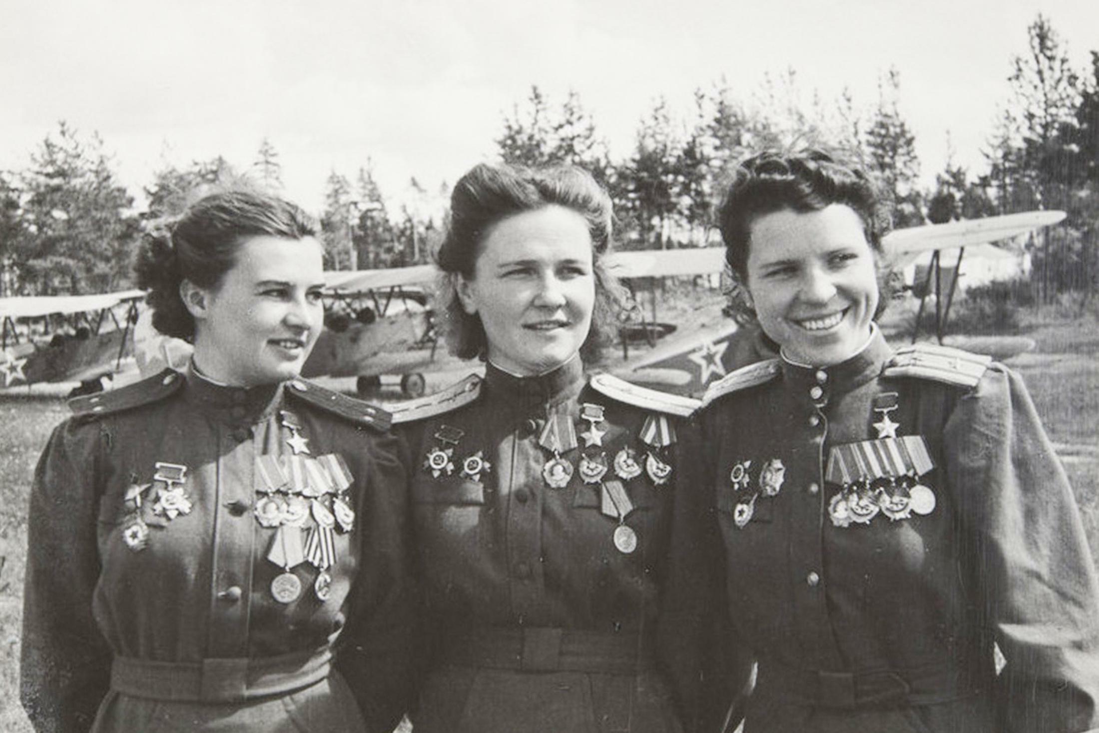 Советские девчата
