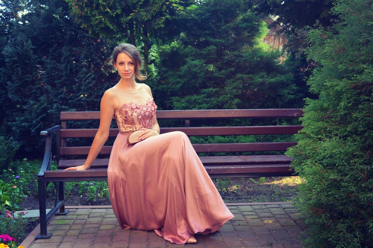 Наш бал цветов на день рожденья Иры.