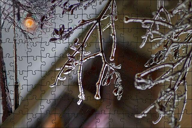 С полудня домик - ледяной...