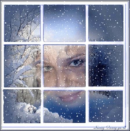 На столе горит свеча