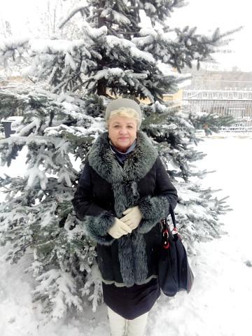 Ах,как красиво снег ложится....