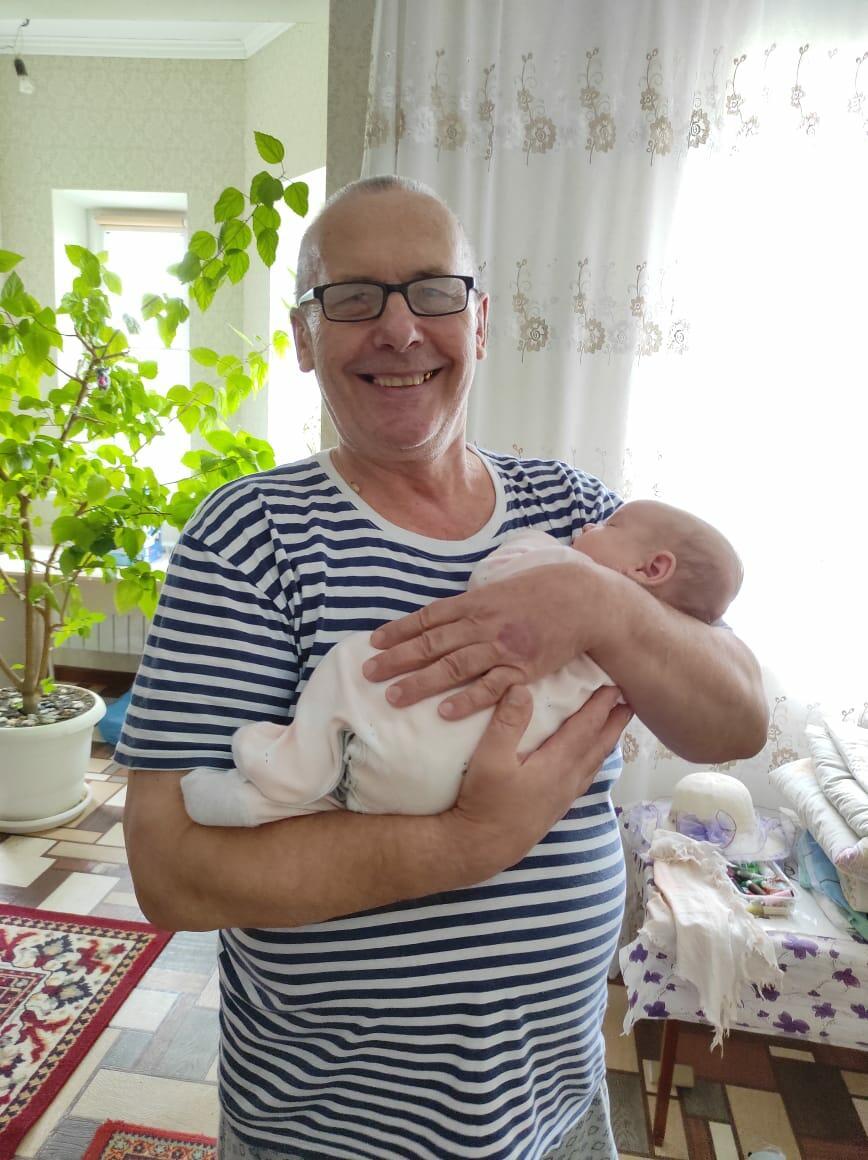 УЛЫБКА ВНУЧКИ