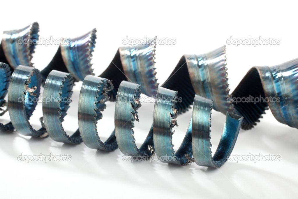 Не насыщает только металлическая стружка