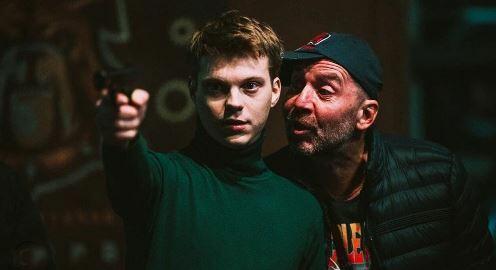  черный Мерседес