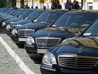 Смотрю на них, а мне противно