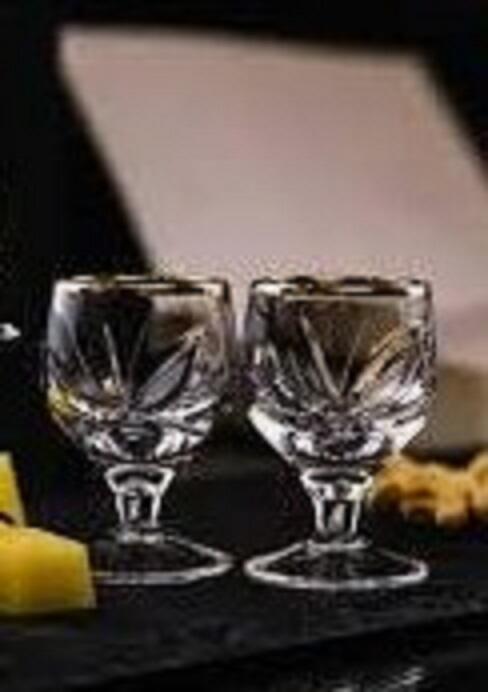 РЮМКА И РЕВНОСТЬ