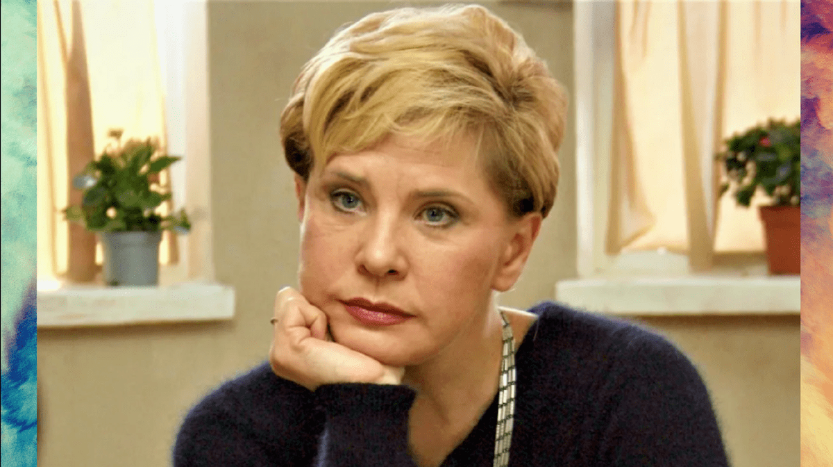 СЛИШКОМ ЗАПОЗДАЛАЯ...