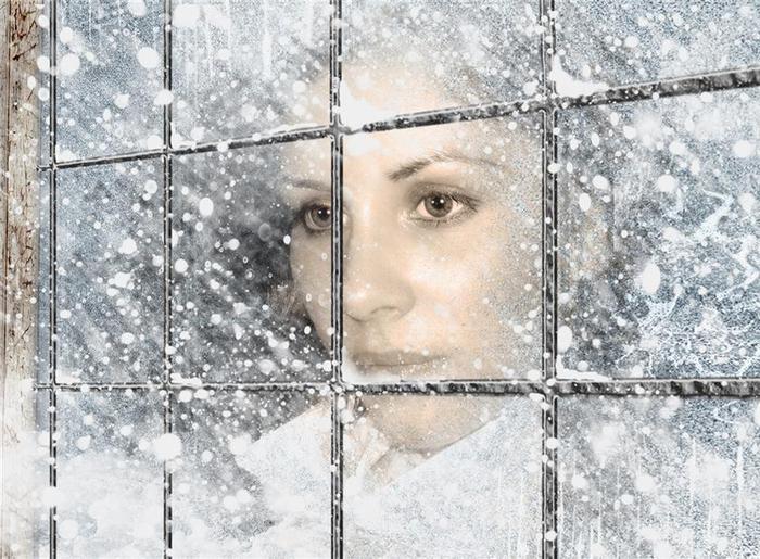 КРУЖЛЯВ І ПАДАВ БІЛИЙ СНІГ