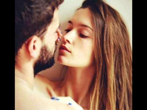 Наше с тобой дыхание тихо уносит сон