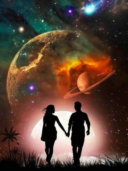 А дорога бежит...